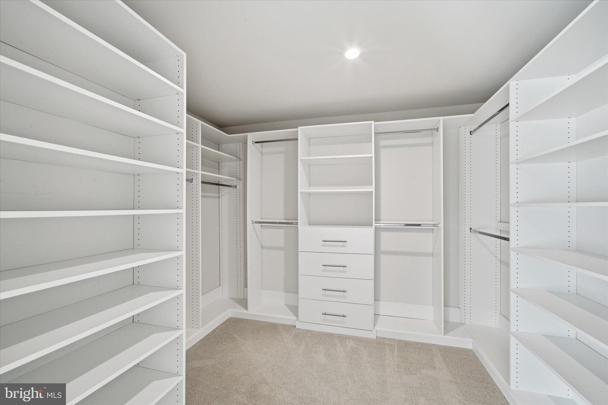 METRO WALK AT MOOREFIELD STATION - Residential