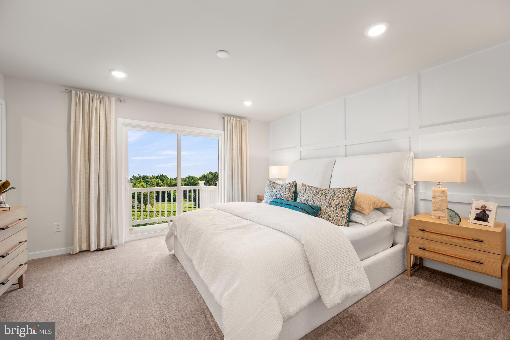 RIVER POINTE - Residential
