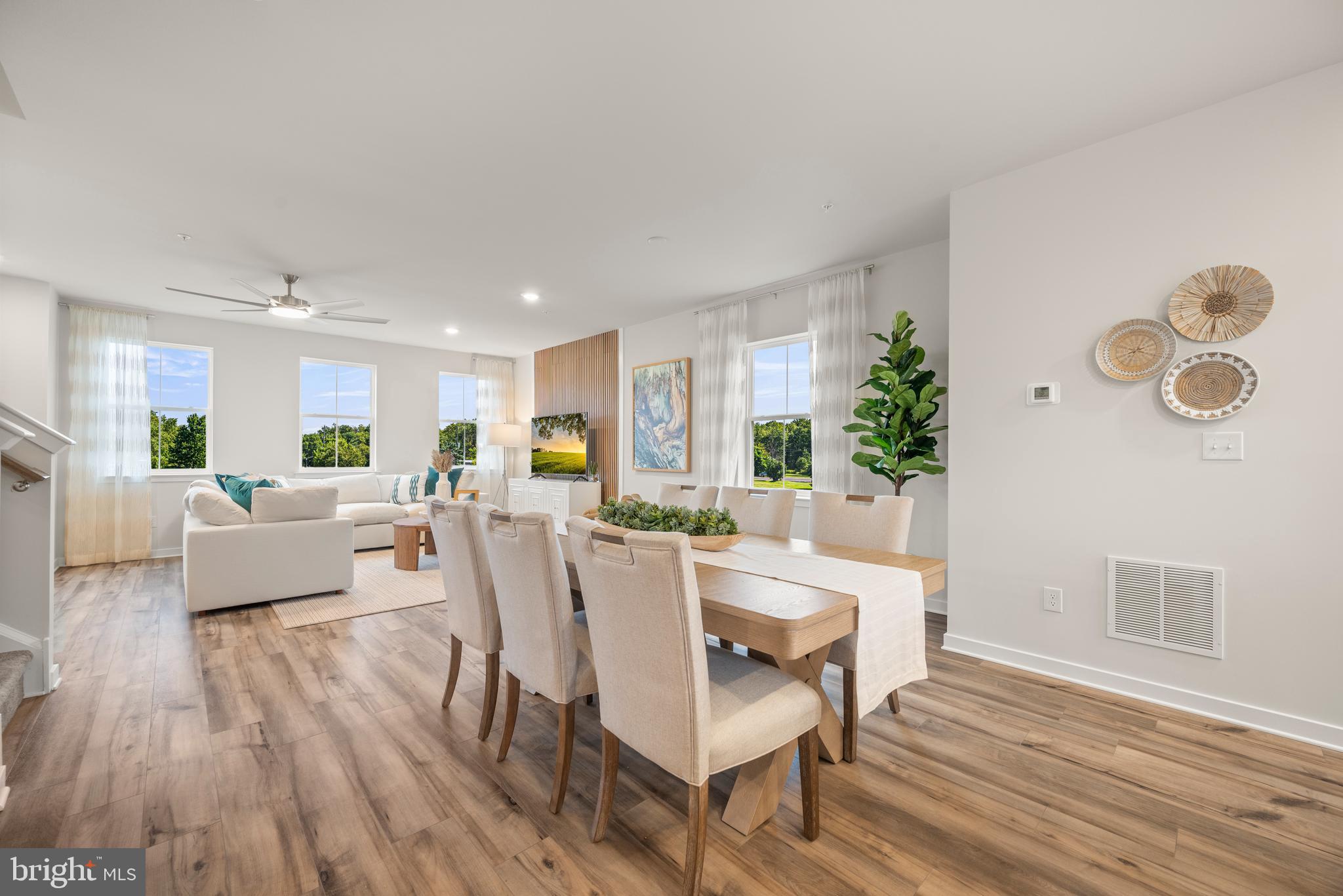 RIVER POINTE - Residential