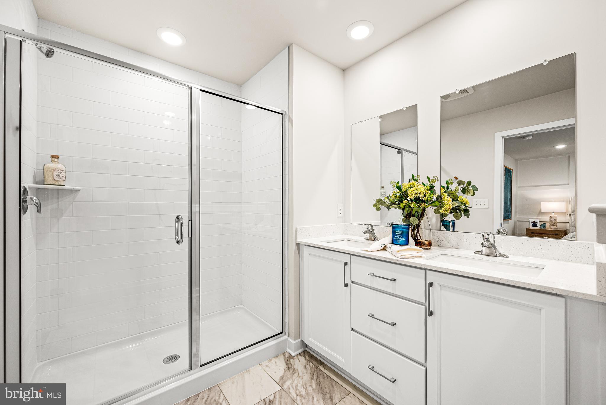 RIVER POINTE - Residential