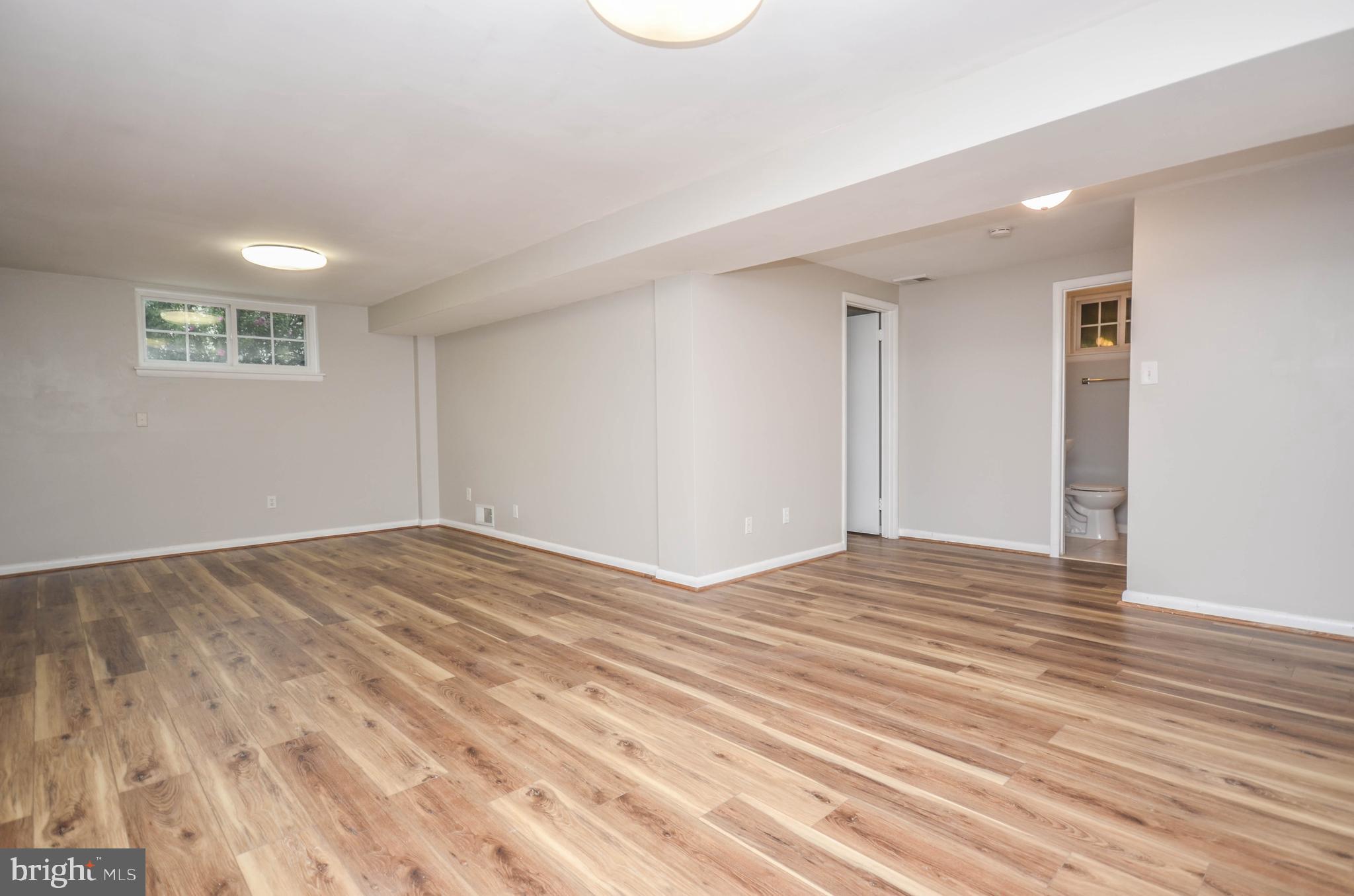 MONTROSE PARK - Residential Lease