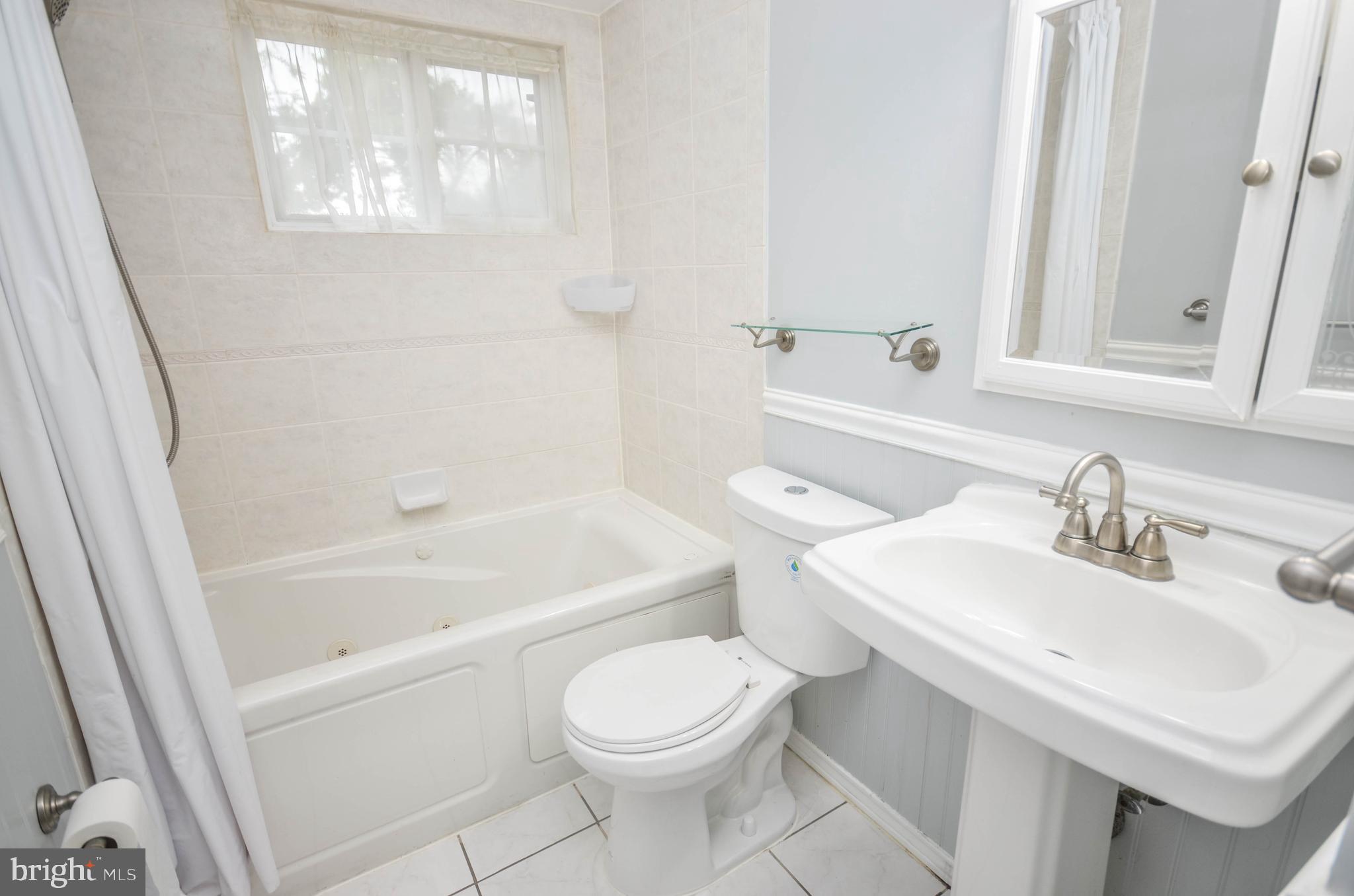 MONTROSE PARK - Residential Lease