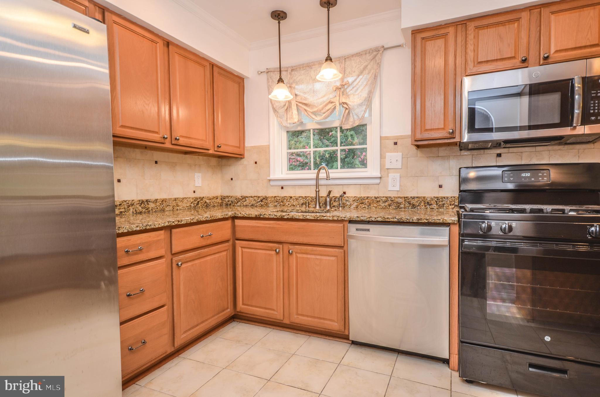 MONTROSE PARK - Residential Lease