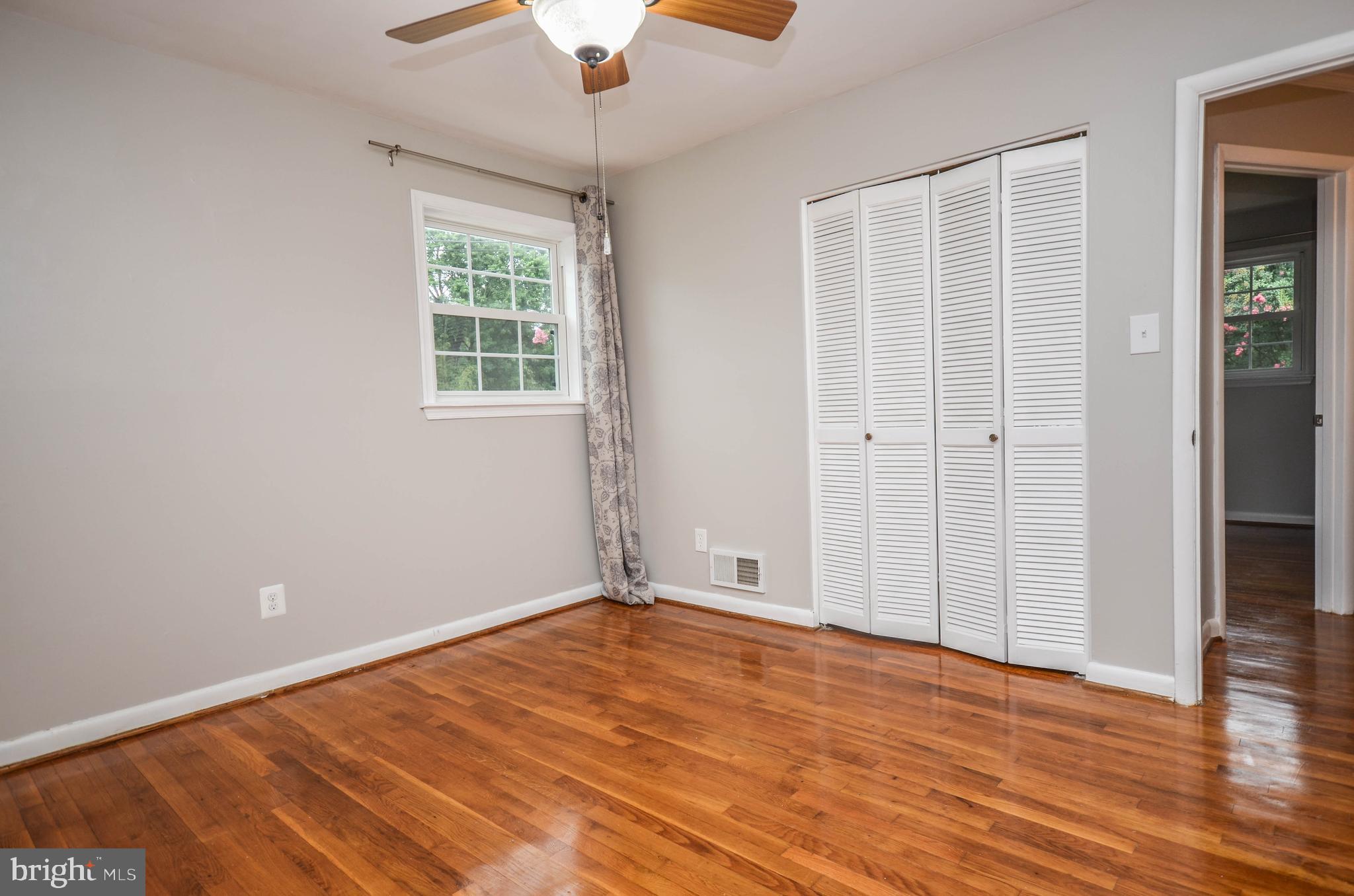 MONTROSE PARK - Residential Lease