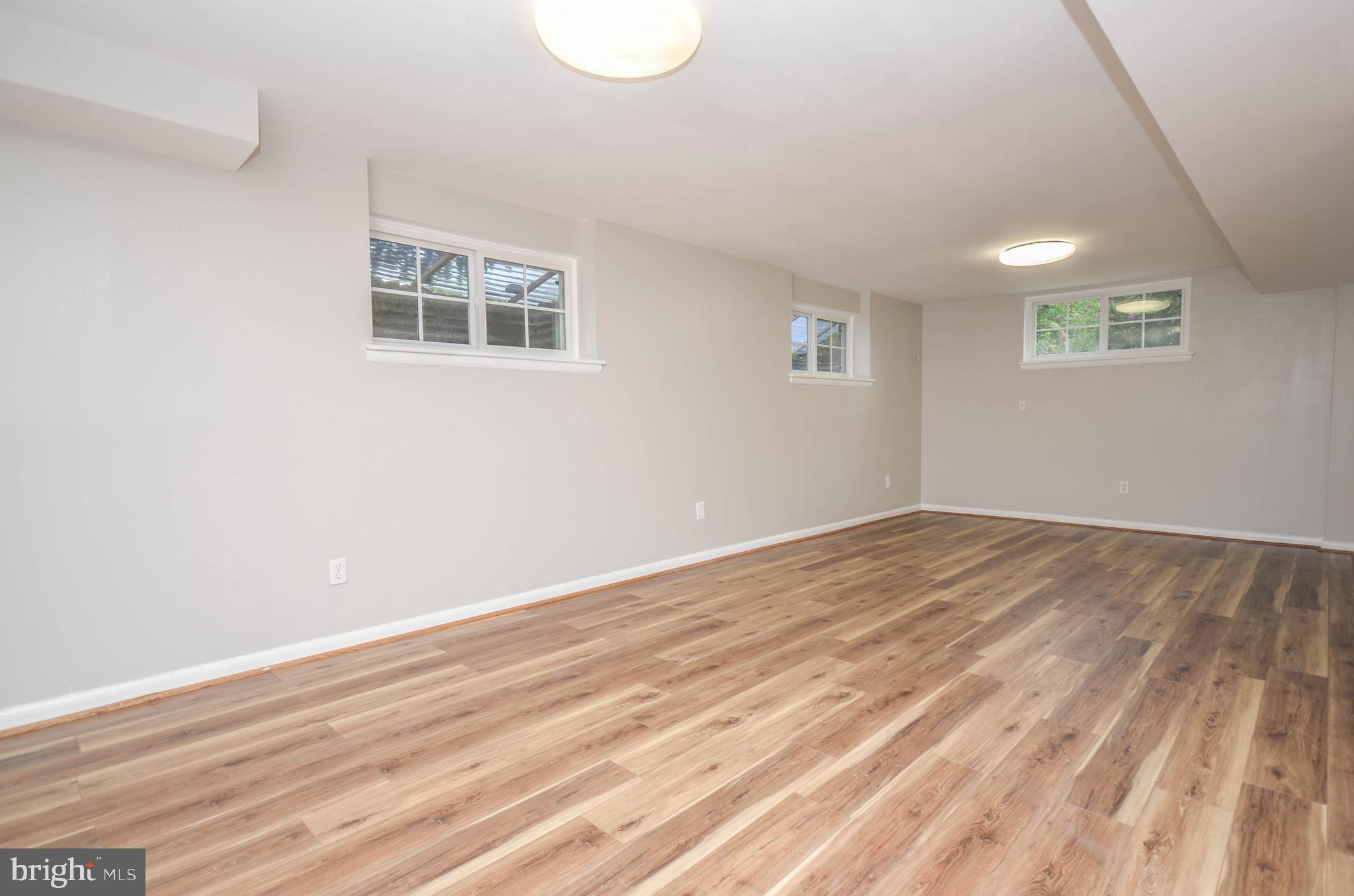 MONTROSE PARK - Residential Lease