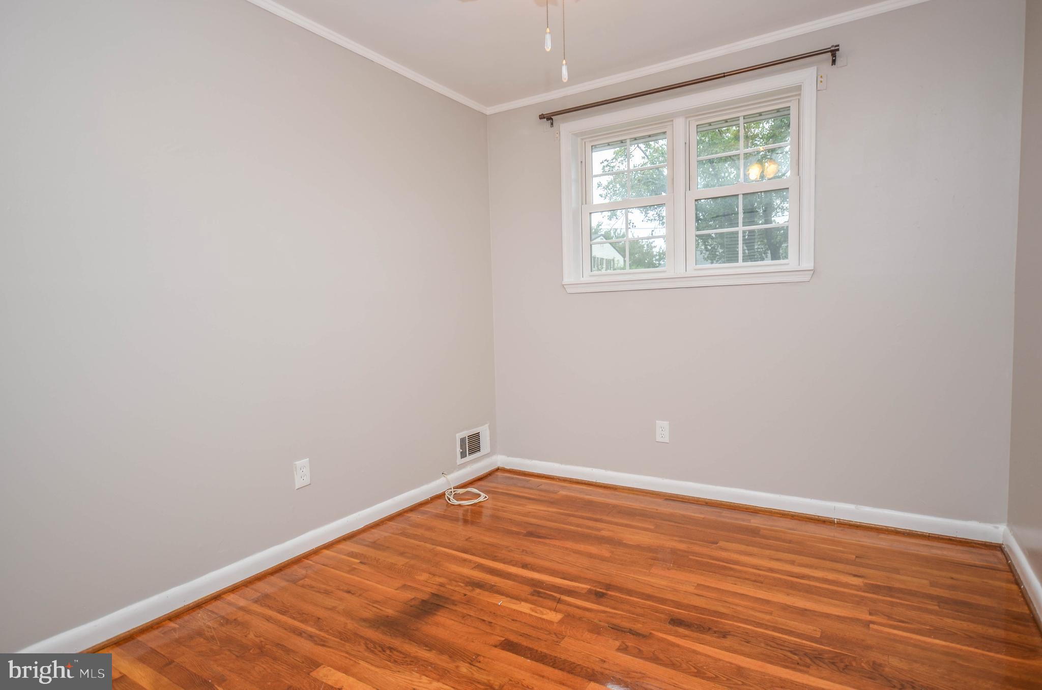 MONTROSE PARK - Residential Lease