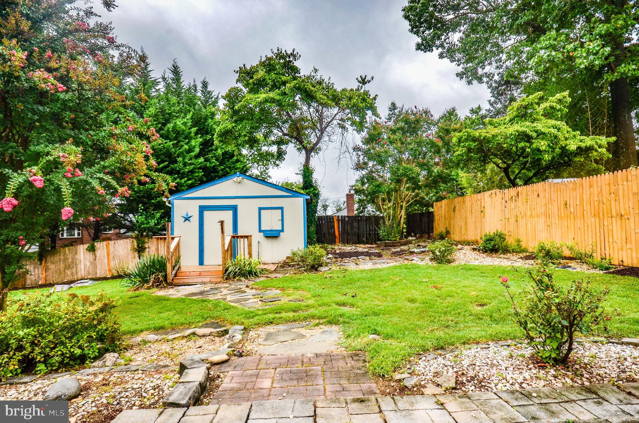 MONTROSE PARK - Residential Lease