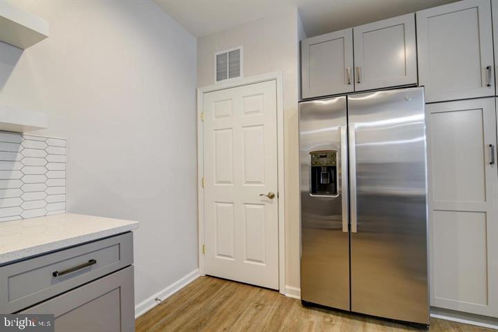 CHRISTOPHER AT CEDAR LAKES - Residential Lease