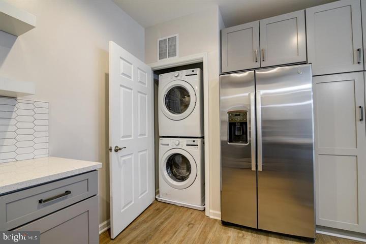 CHRISTOPHER AT CEDAR LAKES - Residential Lease