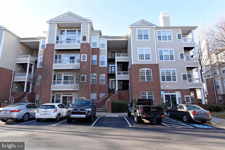 CHRISTOPHER AT CEDAR LAKES - Residential Lease