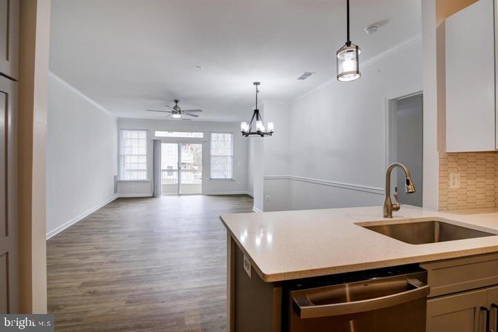 CHRISTOPHER AT CEDAR LAKES - Residential Lease