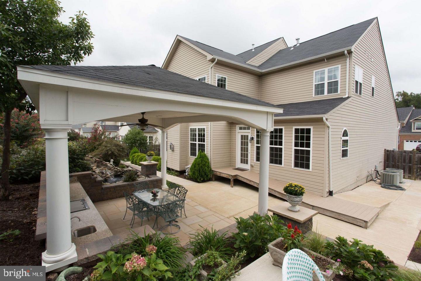 TURNING LEAF ESTATES - Residential