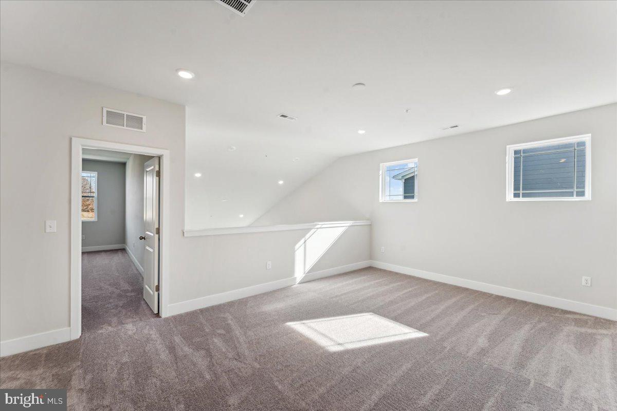 ST CHARLES - Residential