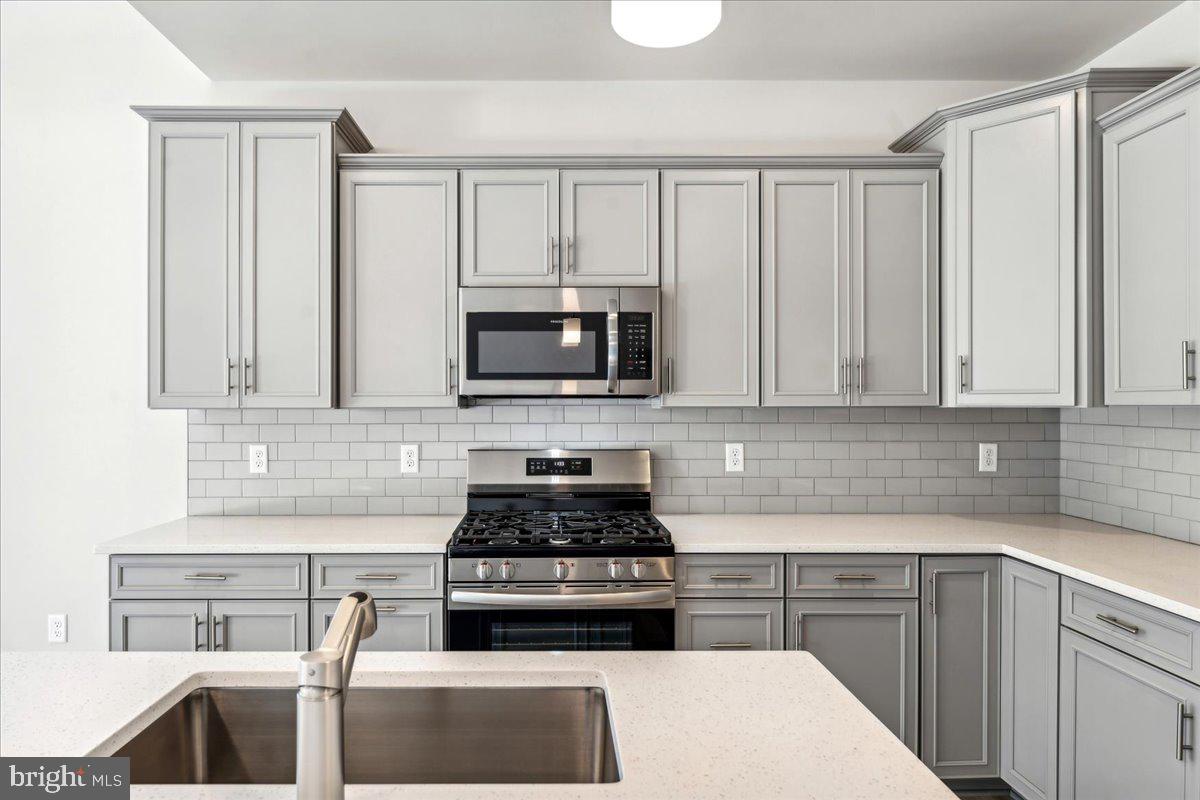 ST CHARLES - Residential