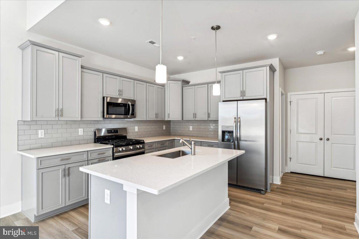 ST CHARLES - Residential