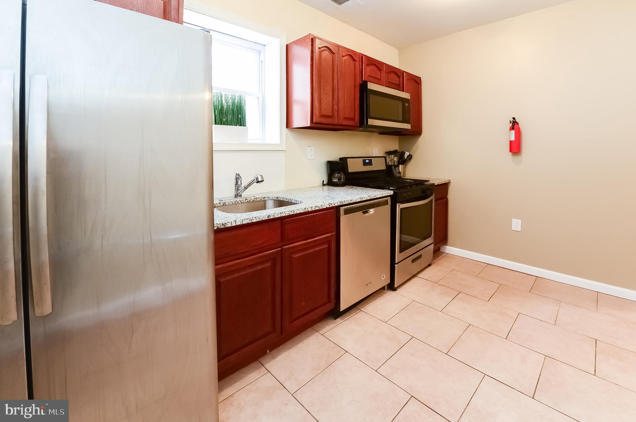 WALNUT HILL - Residential Lease