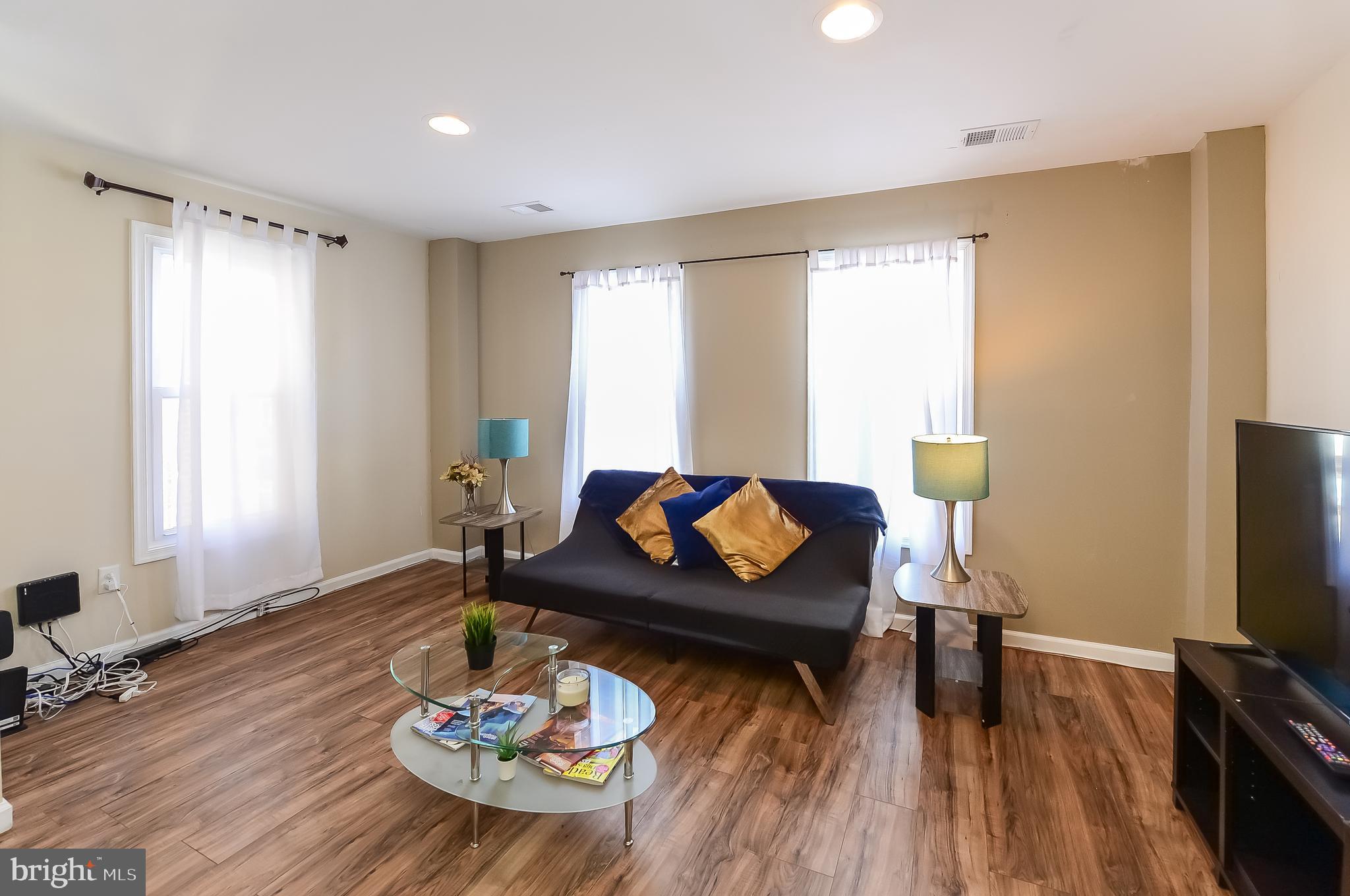 WALNUT HILL - Residential Lease