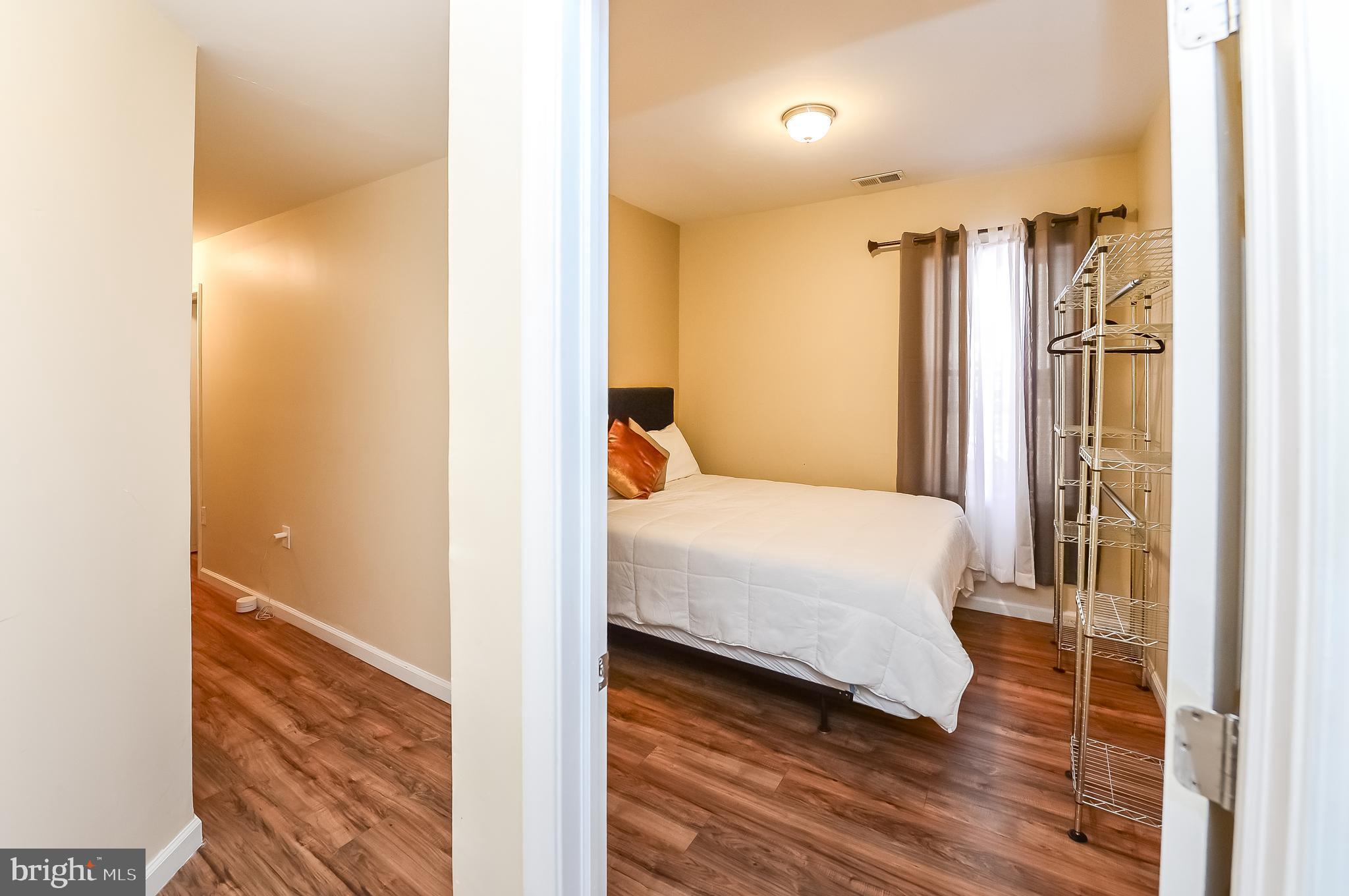 WALNUT HILL - Residential Lease