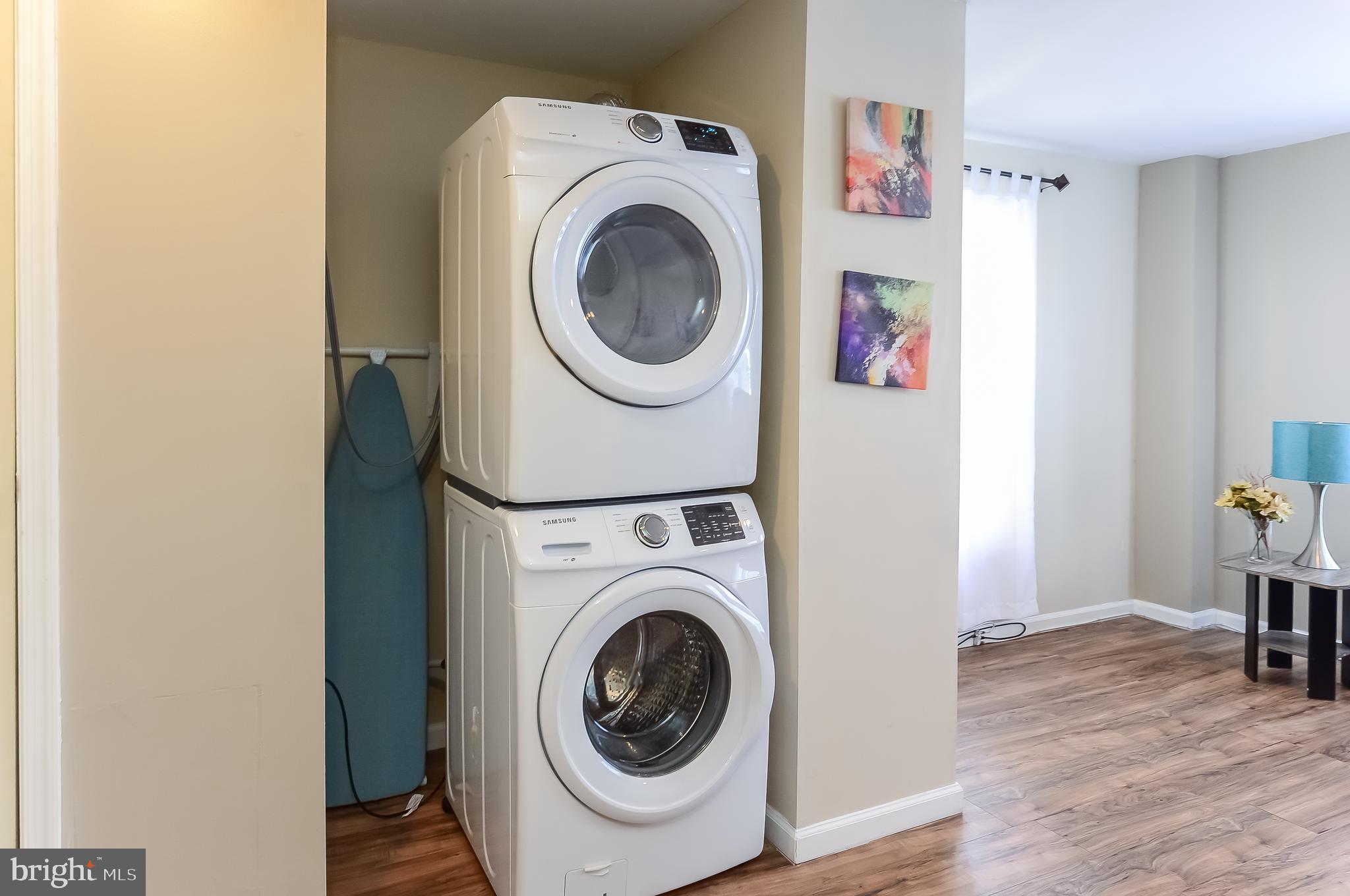 WALNUT HILL - Residential Lease