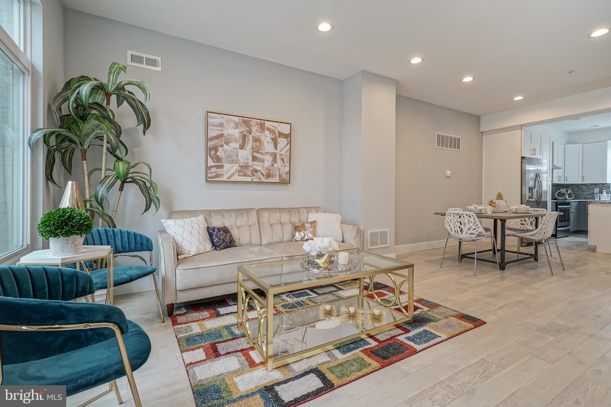 SHARSWOOD - Residential