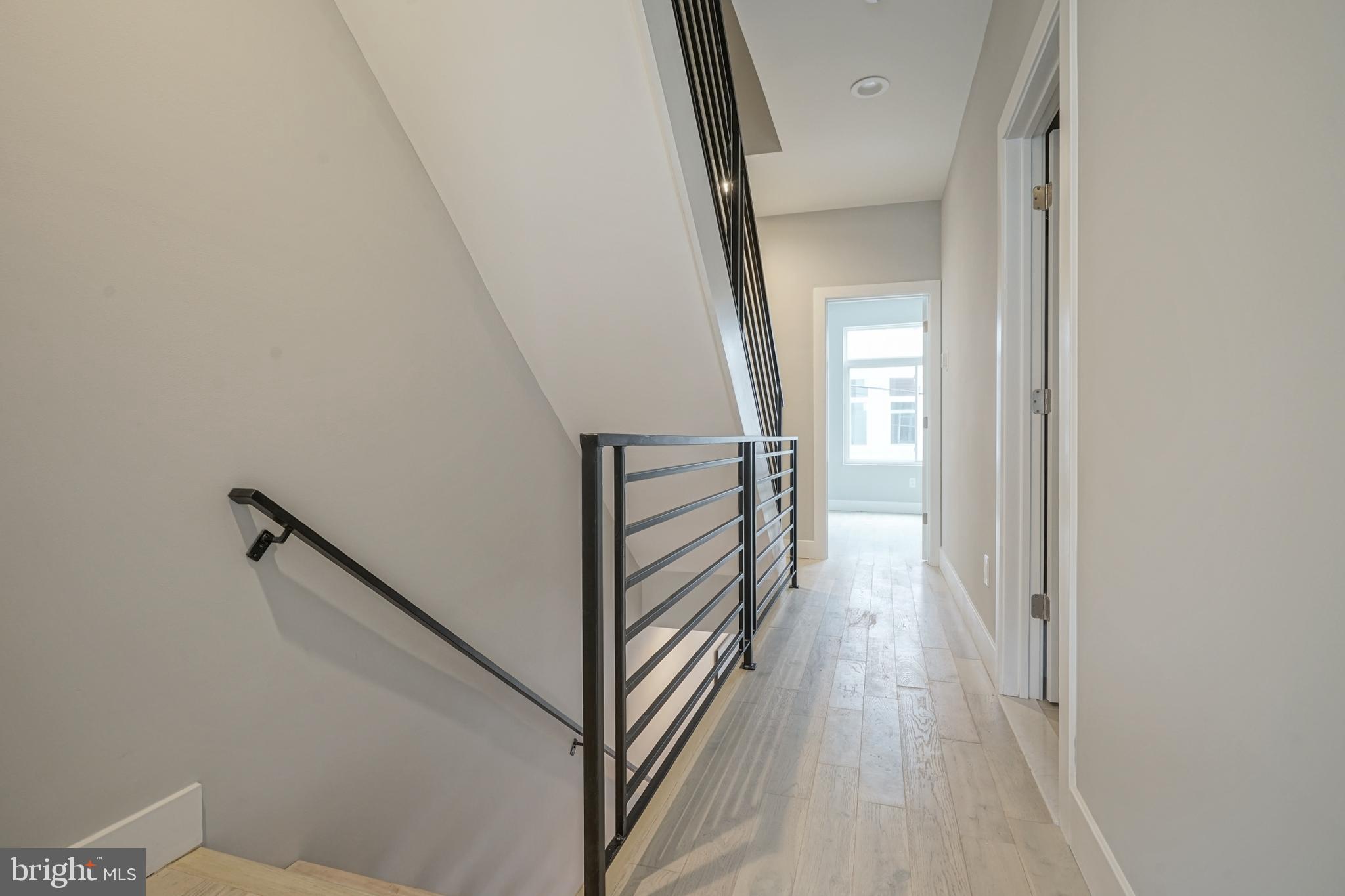 SHARSWOOD - Residential