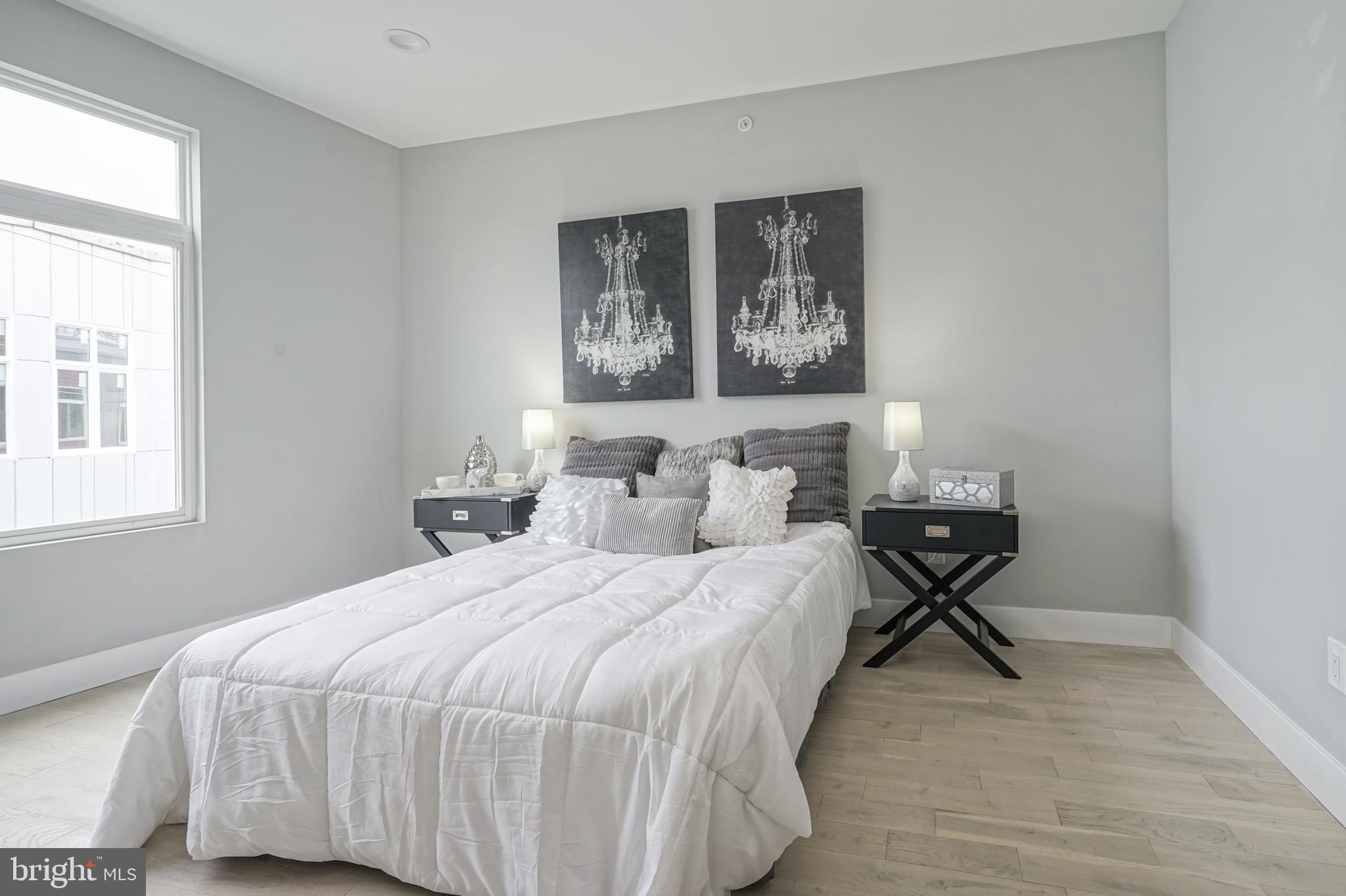 SHARSWOOD - Residential