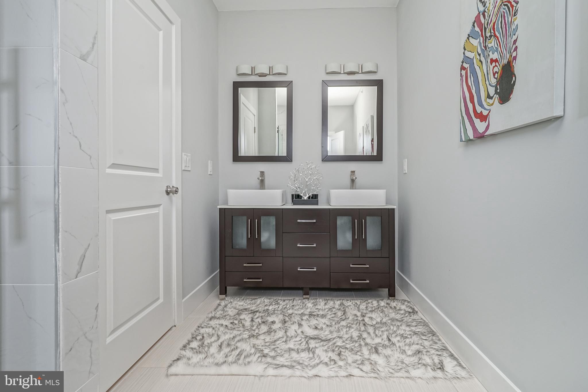 SHARSWOOD - Residential