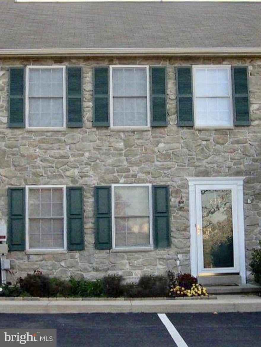 Stone front townhome in conveniently located Farmbrooke. Mow/snow provided in assoc fee. New heat pump is efficient and comfortable year round. The daylight walk out basement has an Owner Corning wall system in place...needs flooring.  Family room and office/playroom on that level.  Seller offering a $5,000 credit at settlement for cosmetic upgrades needed...livingroom carpet, paint etc. or can have those items done right before settlement...