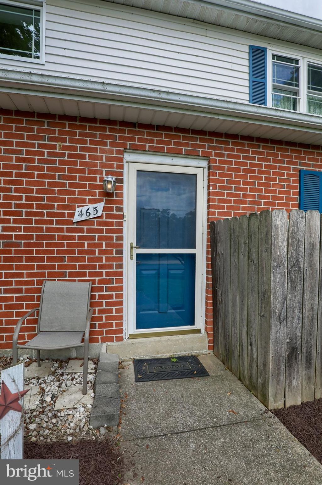 Photo of 465 CROSSWINDS DR, LITITZ, PA 17543 (MLS # PALA2039348)