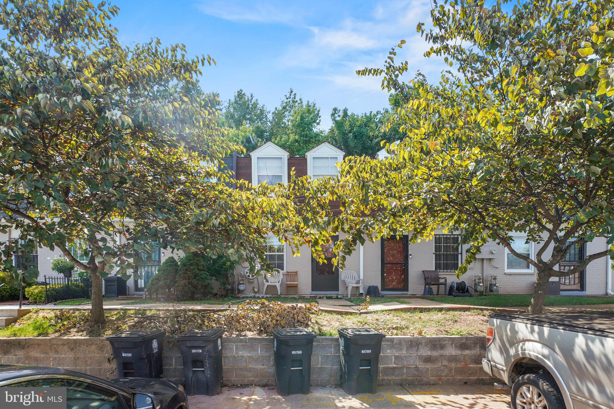 WINDMILL SQUARE - Residential