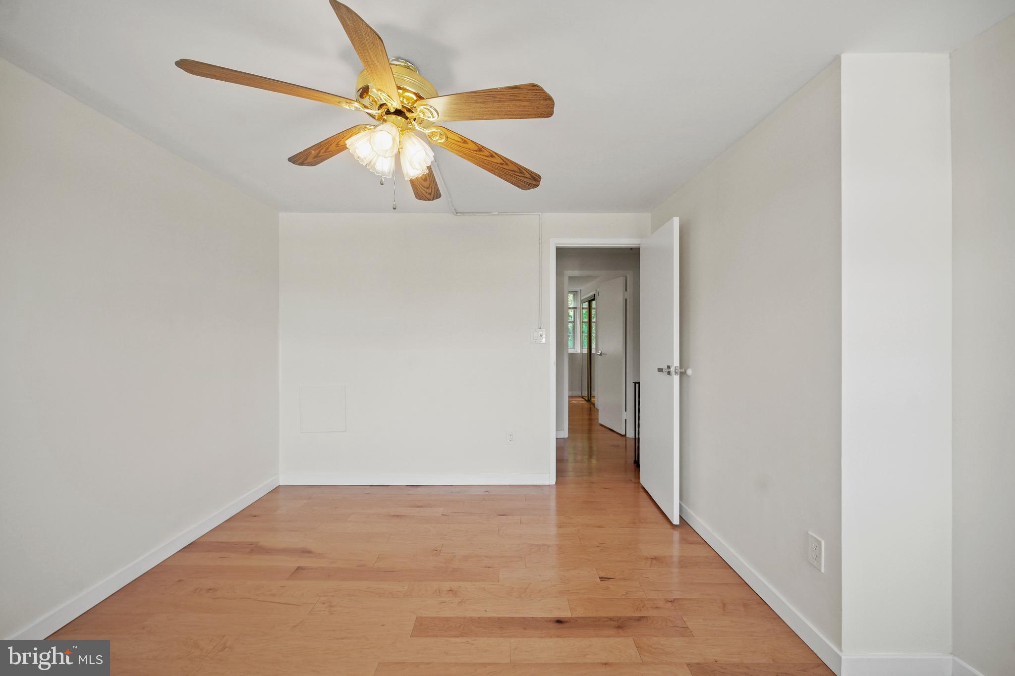 WINDMILL SQUARE - Residential