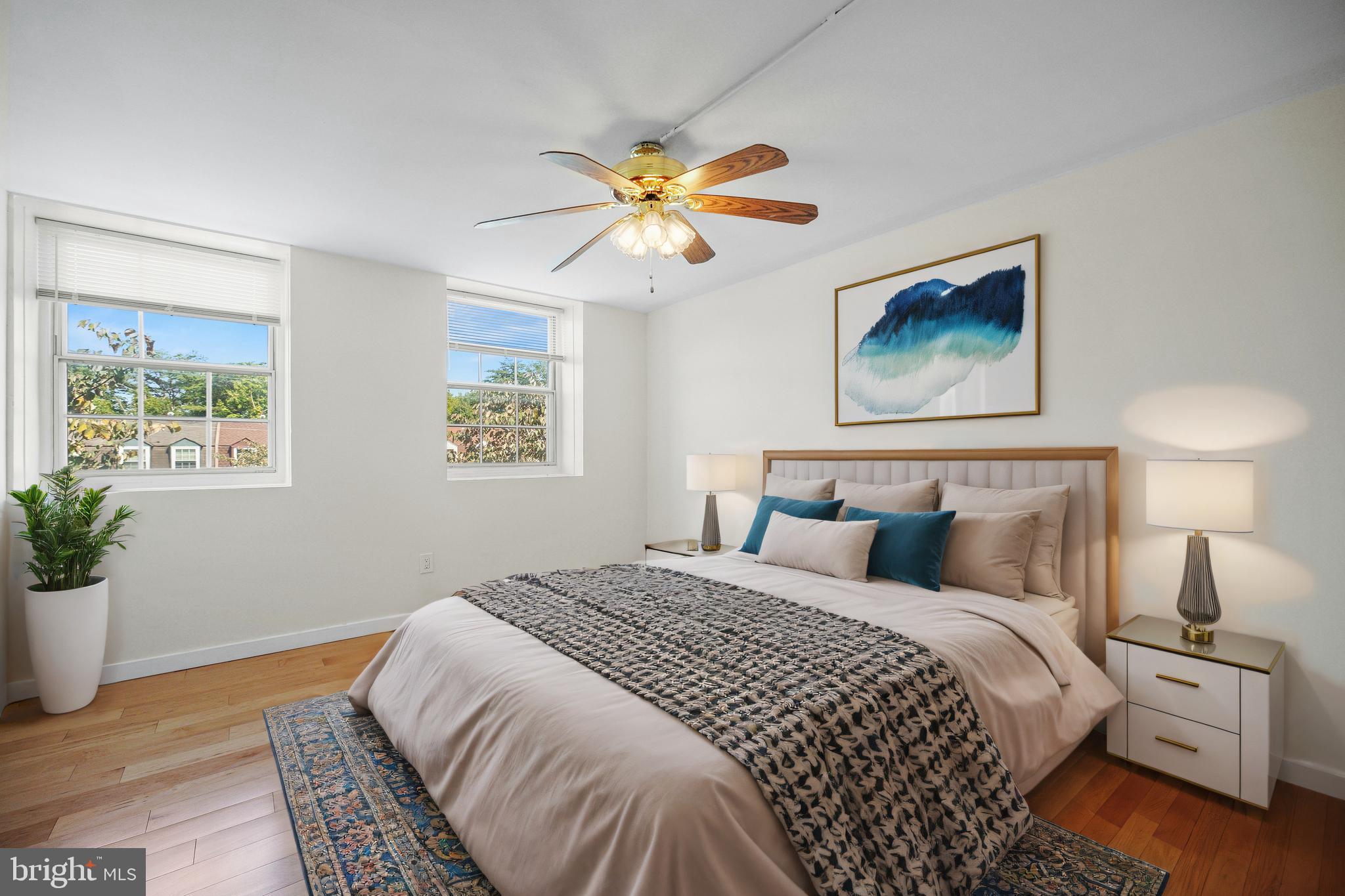 WINDMILL SQUARE - Residential