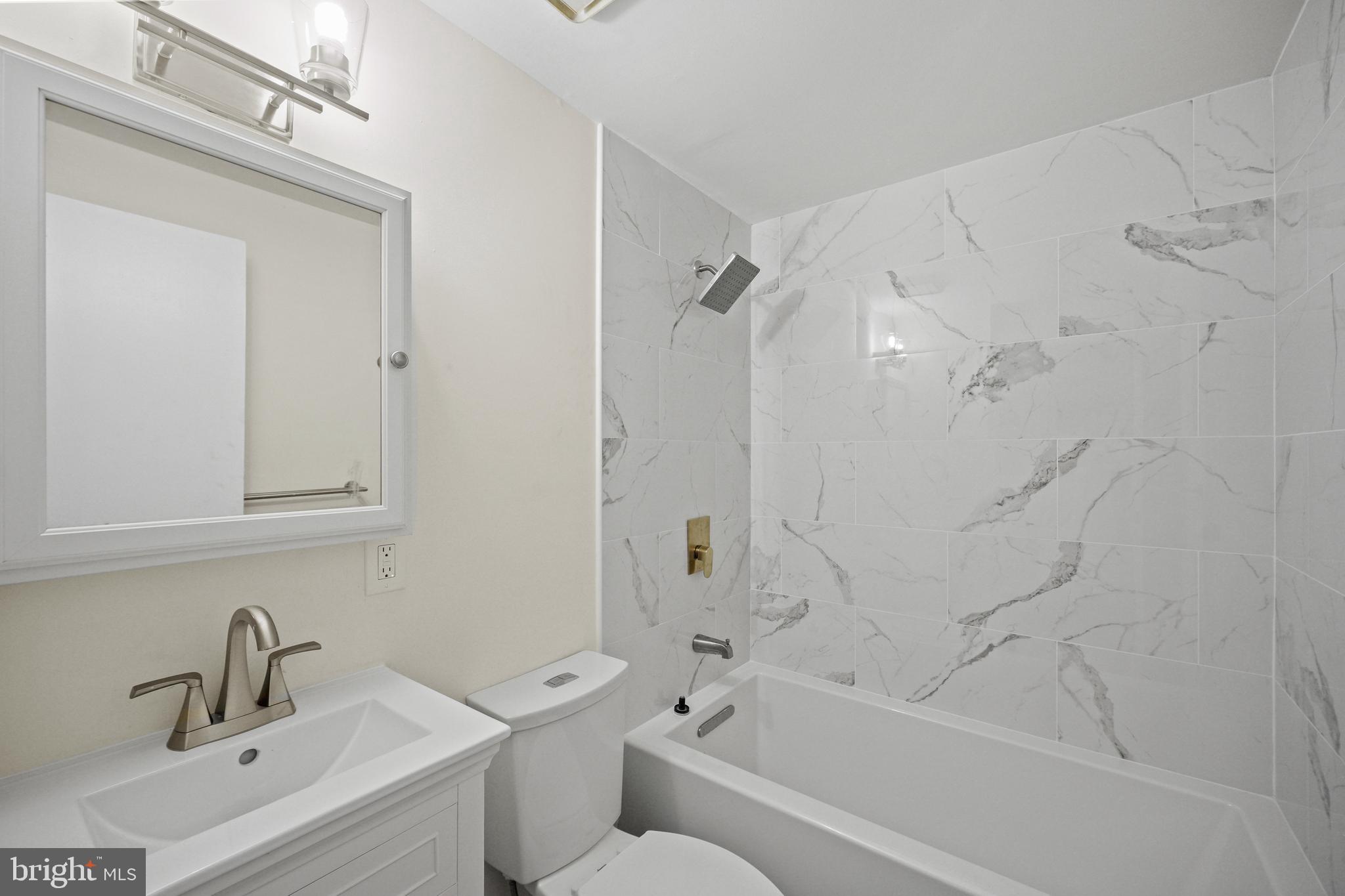 WINDMILL SQUARE - Residential