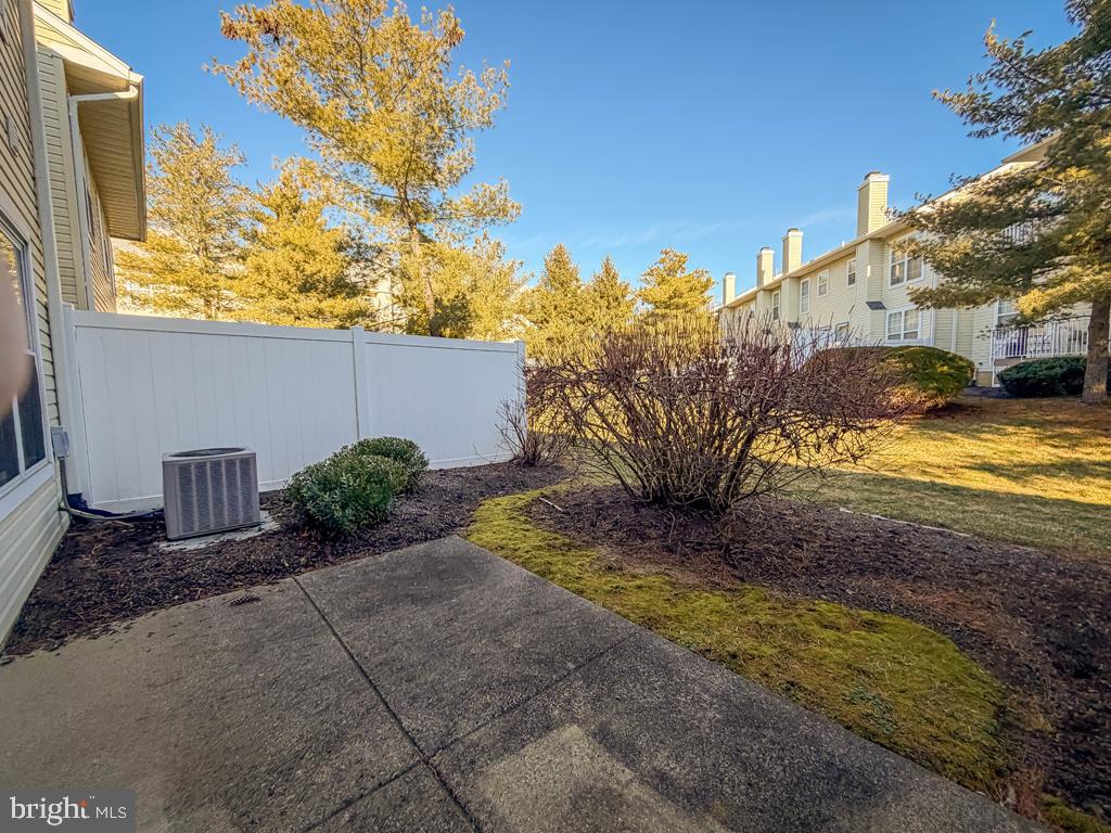 BROOKSTONE - Residential