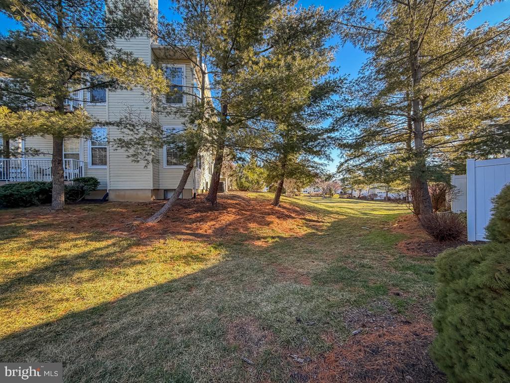 BROOKSTONE - Residential