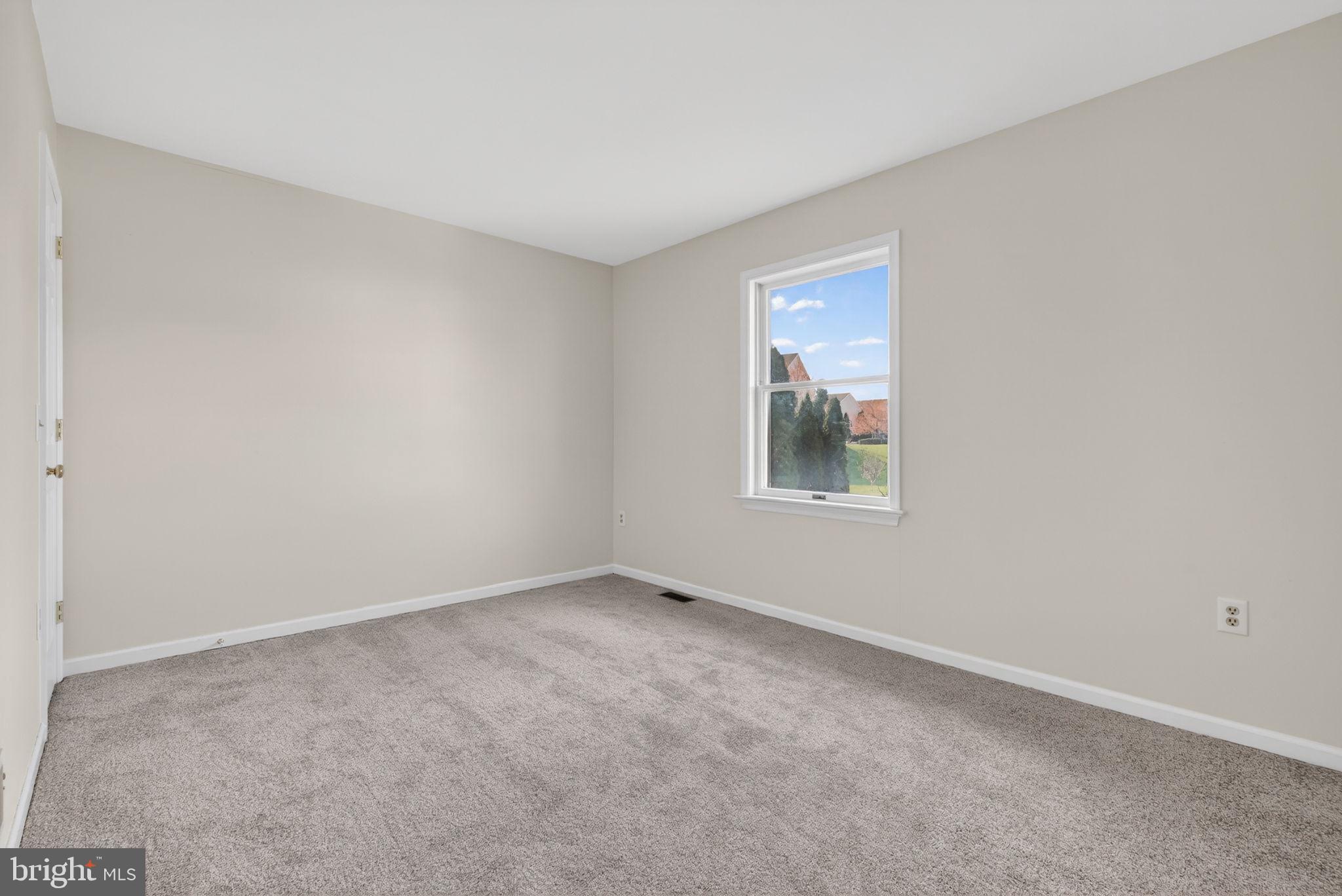 HICKORY HILLS - Residential