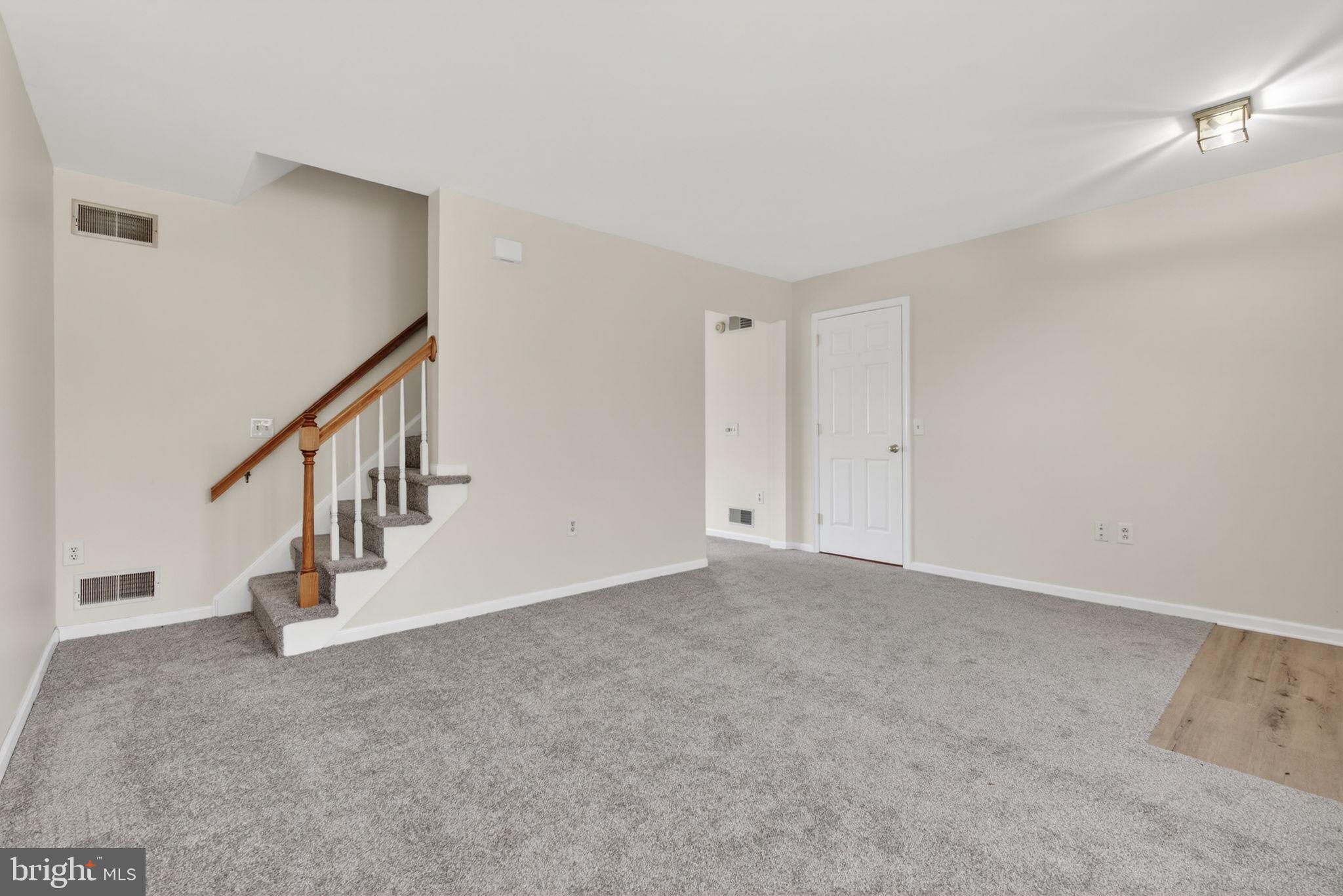 HICKORY HILLS - Residential