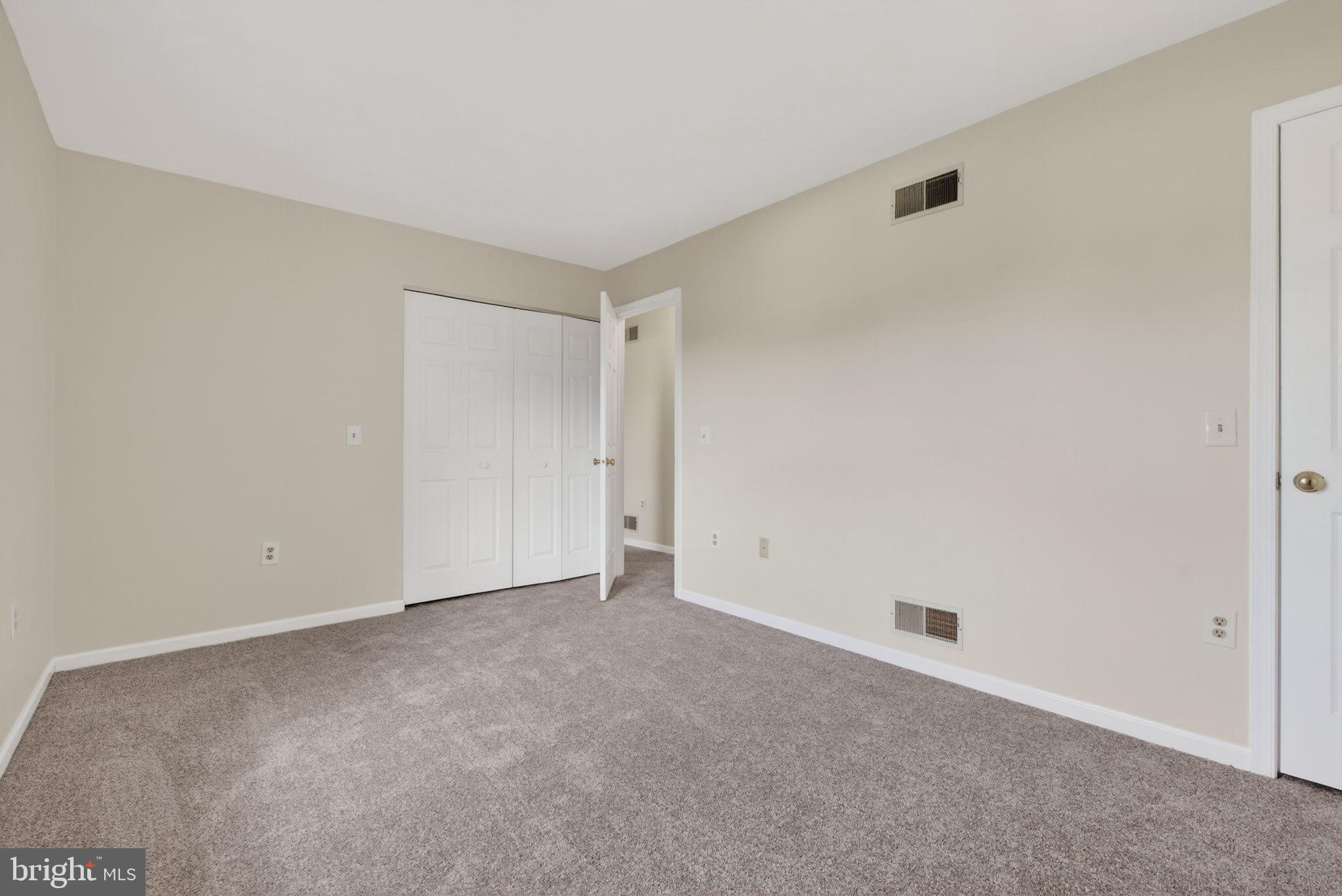 HICKORY HILLS - Residential