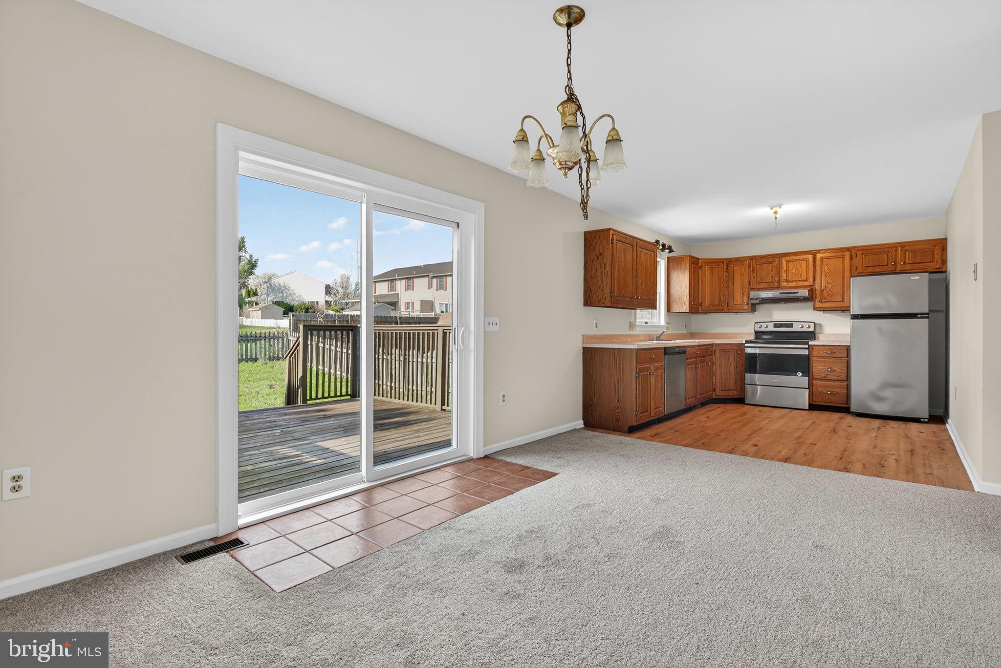 HICKORY HILLS - Residential