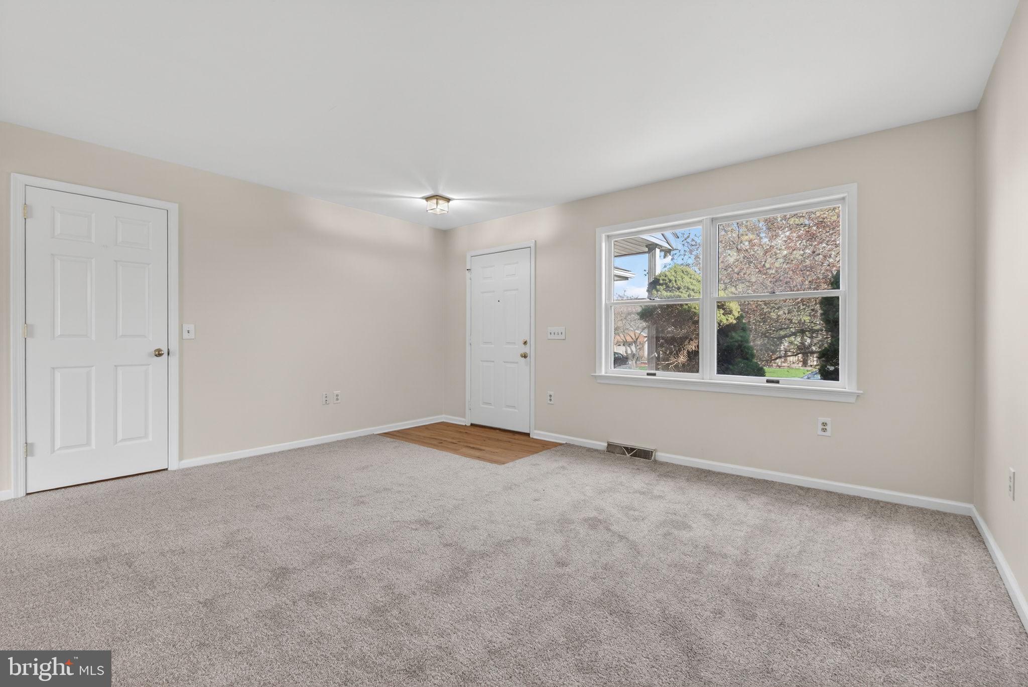 HICKORY HILLS - Residential