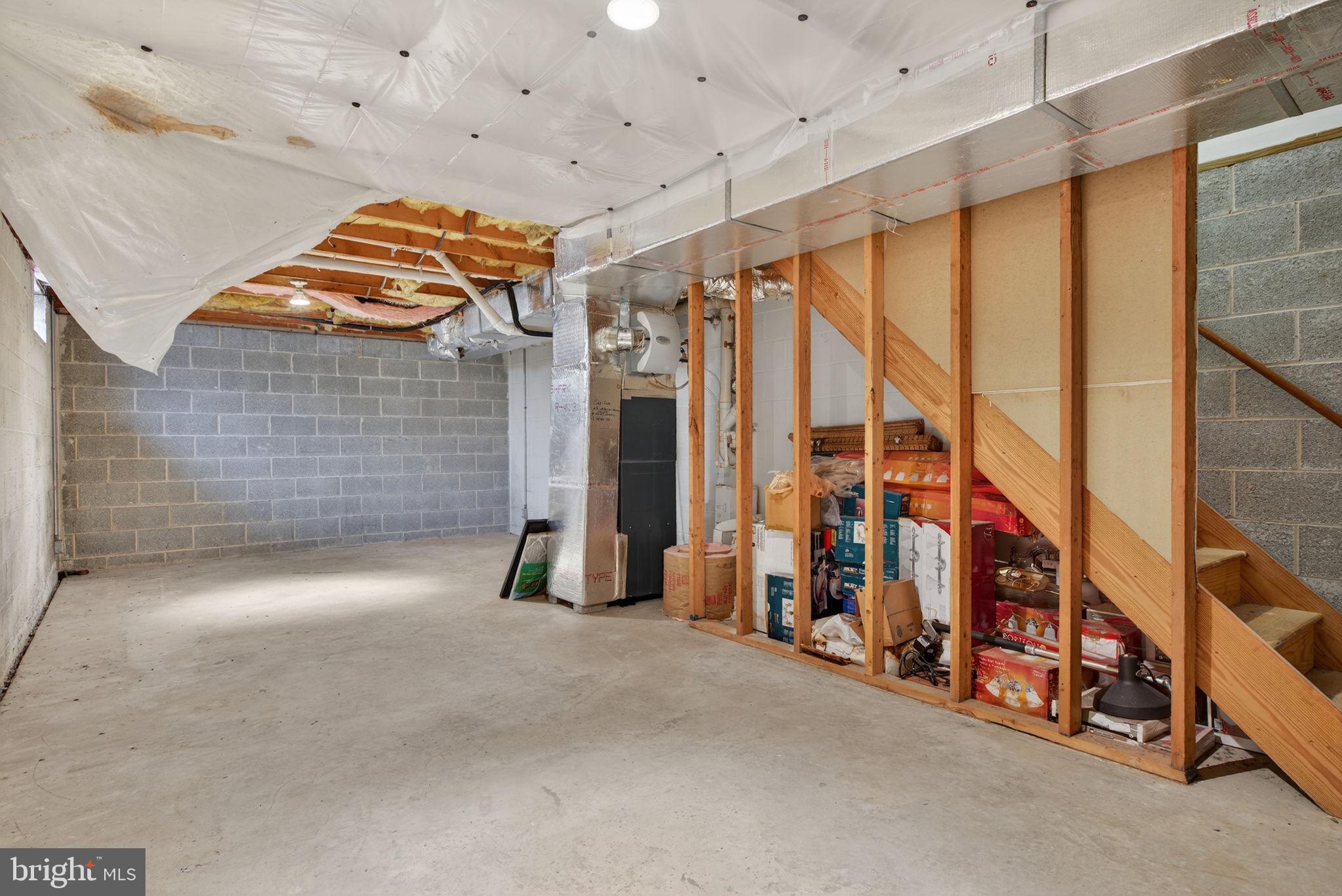 HICKORY HILLS - Residential