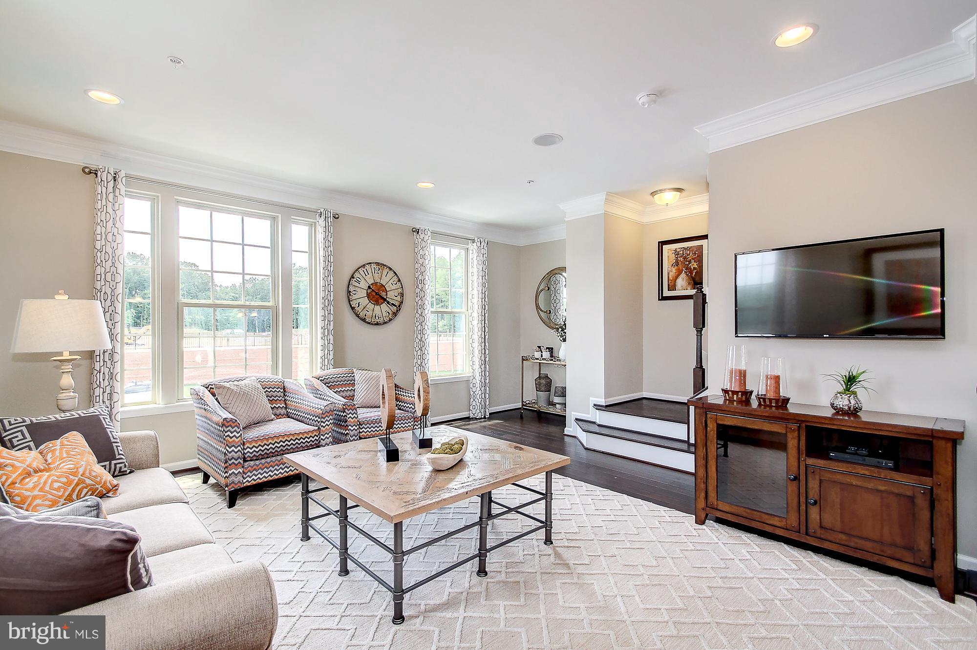 SHELTERED HARBOR - Residential