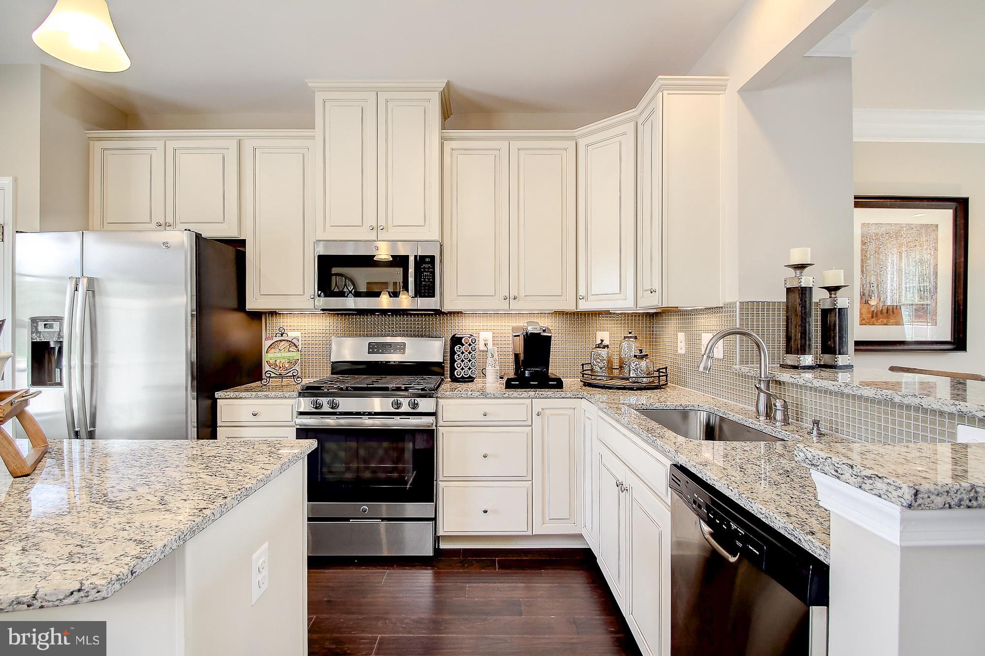 SHELTERED HARBOR - Residential