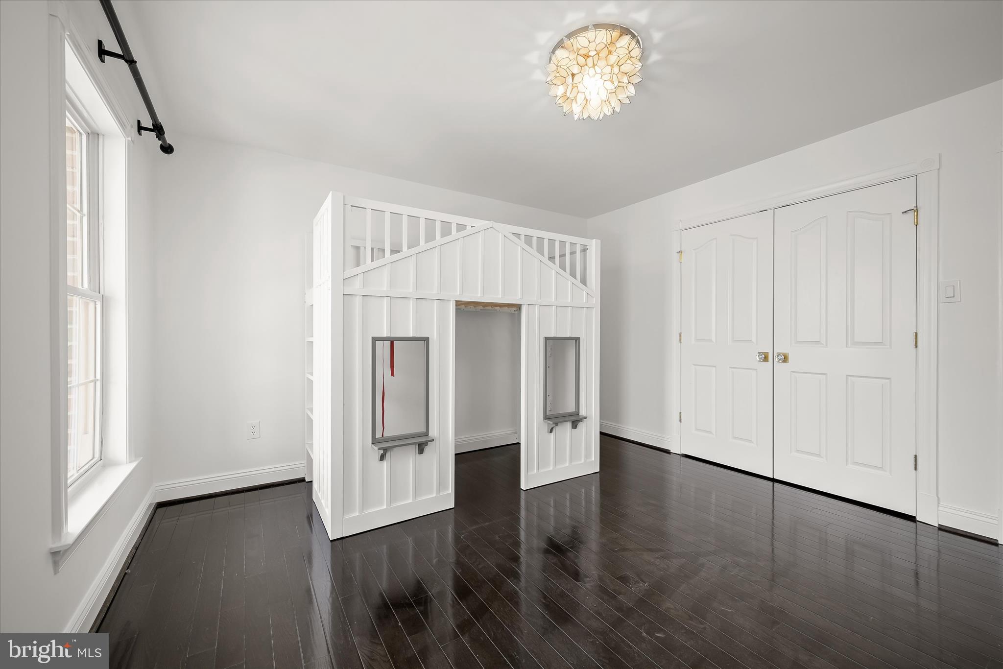 KINGSBRIDGE - Residential