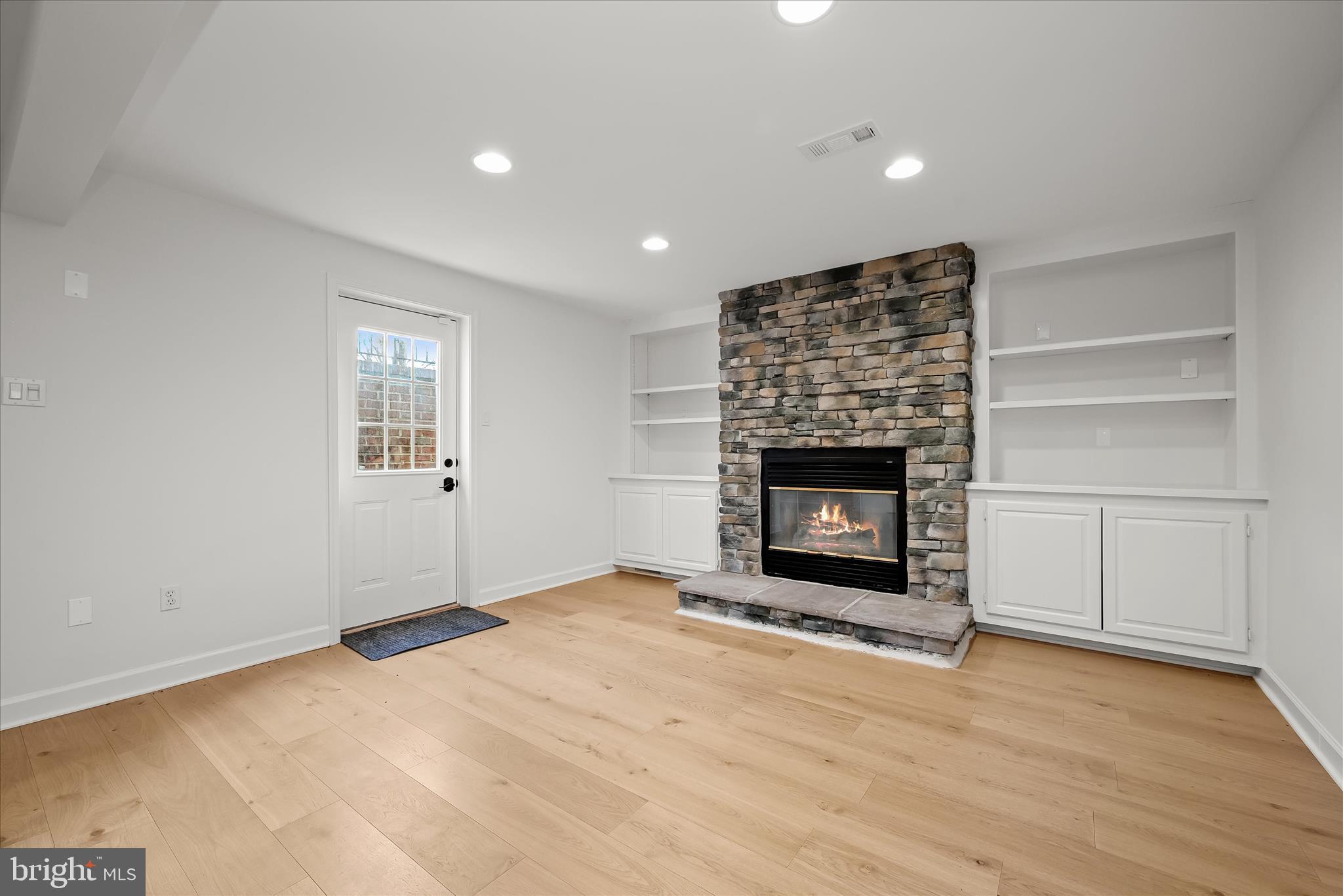 KINGSBRIDGE - Residential