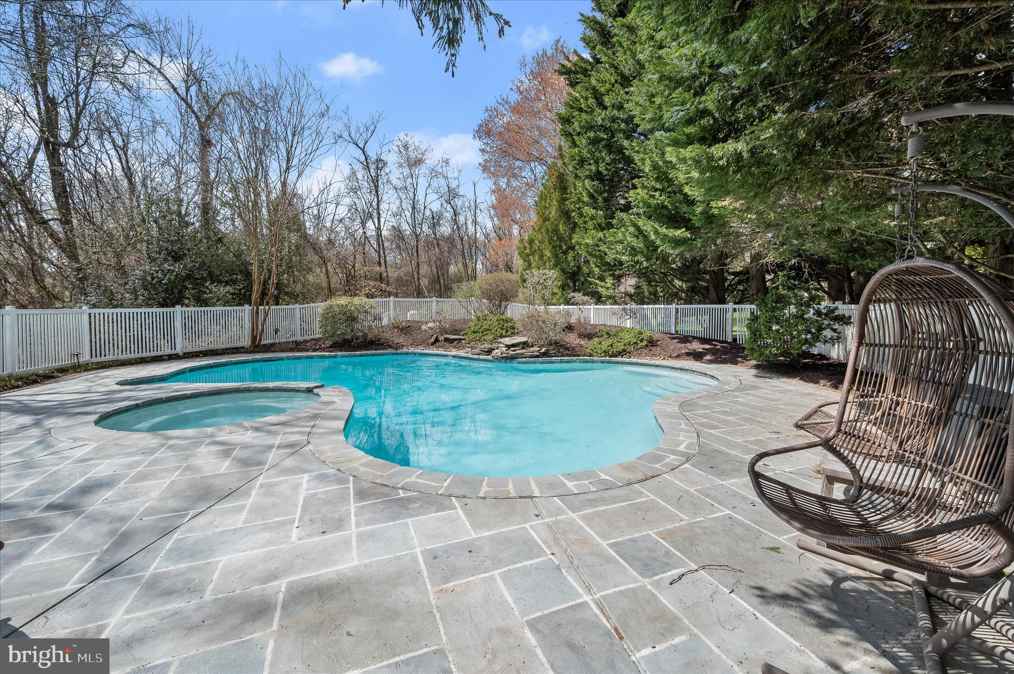 KINGSBRIDGE - Residential