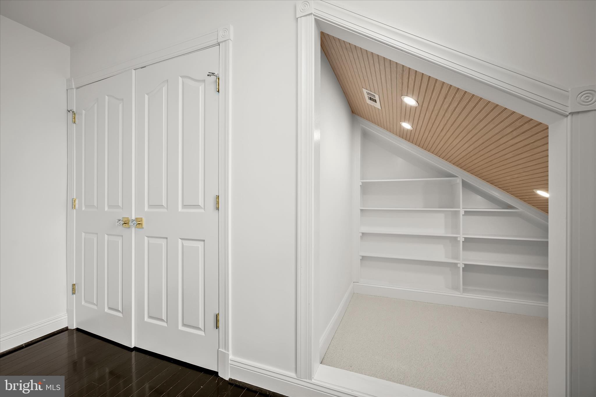 KINGSBRIDGE - Residential