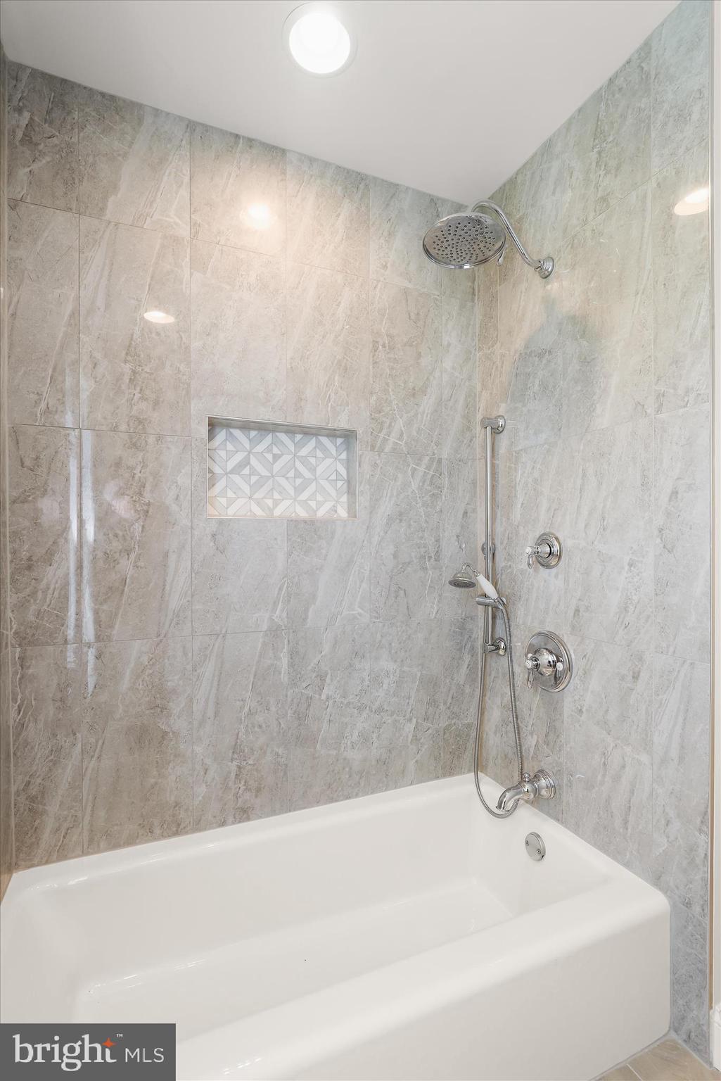 KINGSBRIDGE - Residential