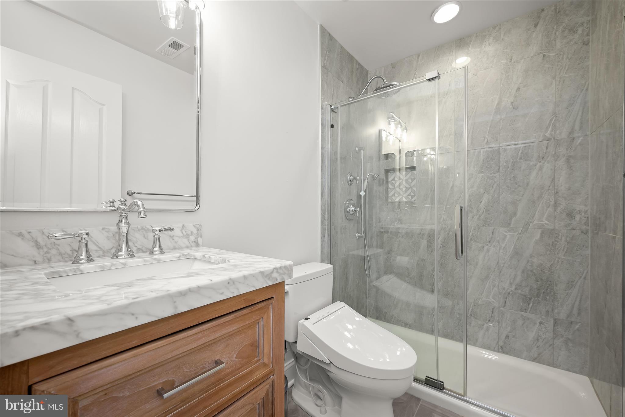 KINGSBRIDGE - Residential