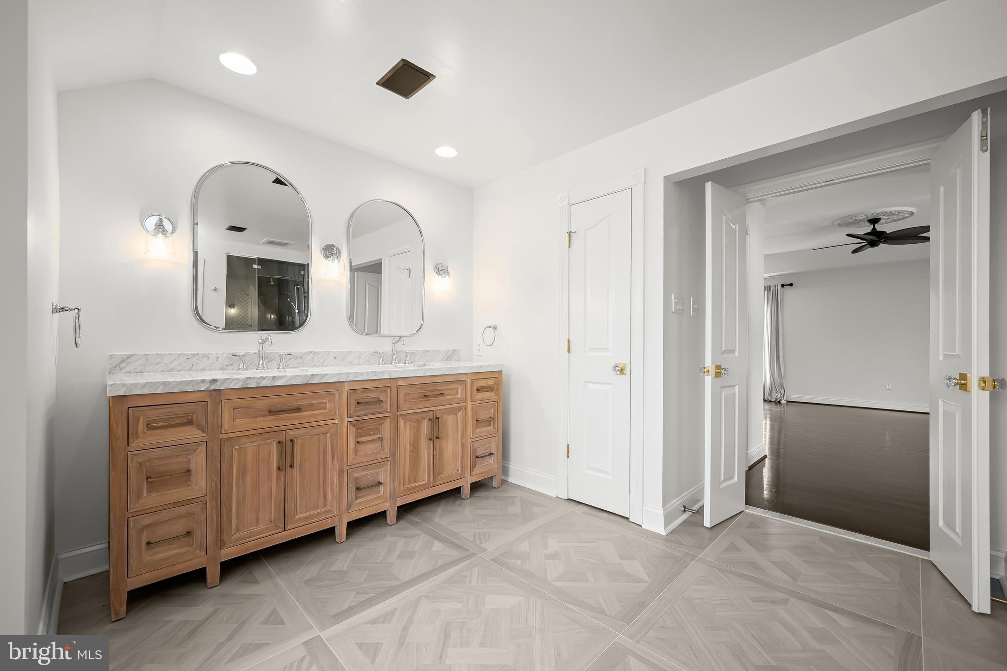 KINGSBRIDGE - Residential